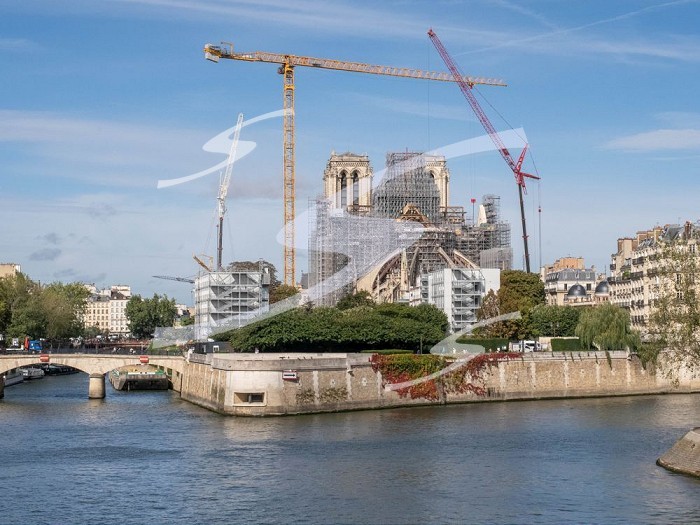 Rebuilding Notre Dame de Paris. Notre Dame de Paris