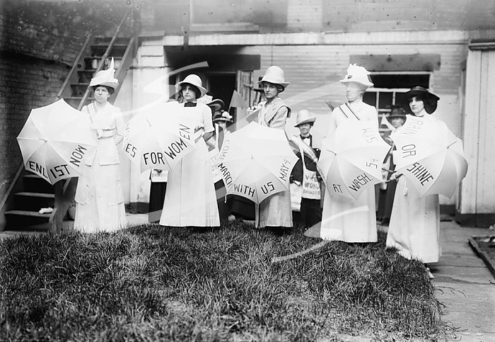 N.Y. Suffragettes, between c1910 and c1915. Creator: Bain News Service.